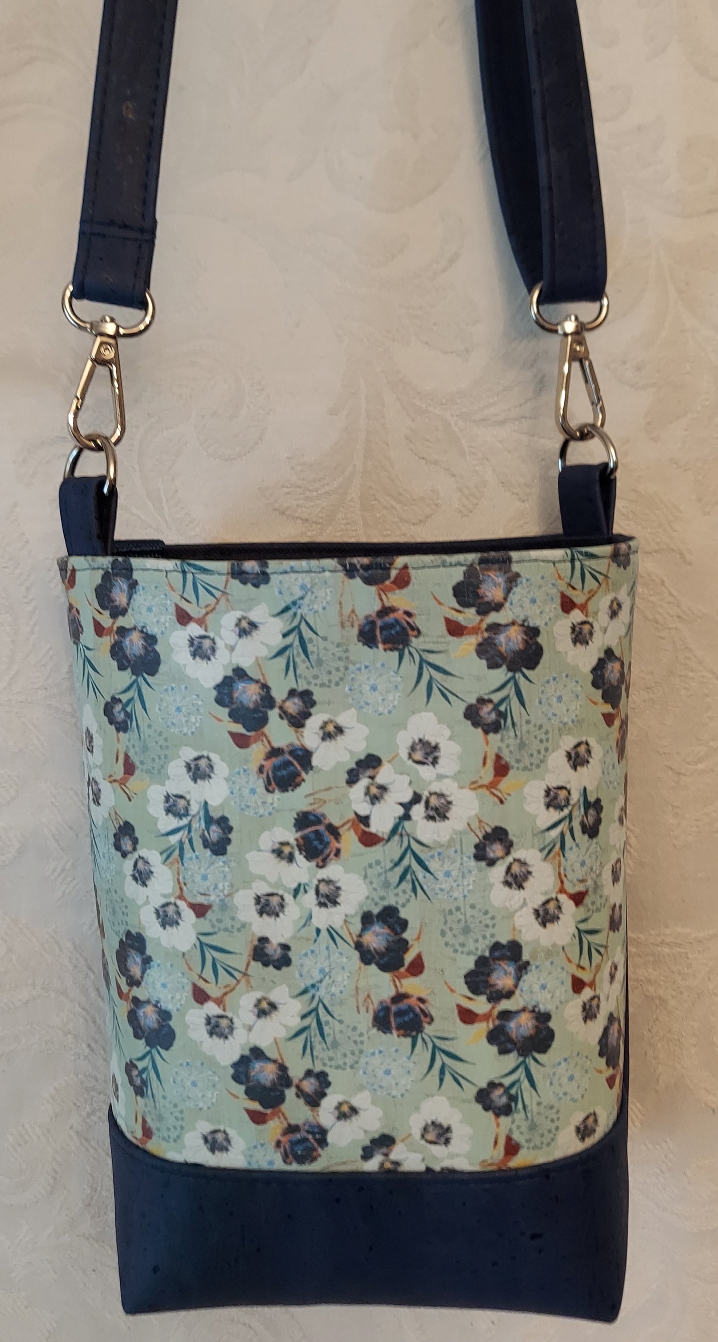 Cork Convenient Crossbody Bag