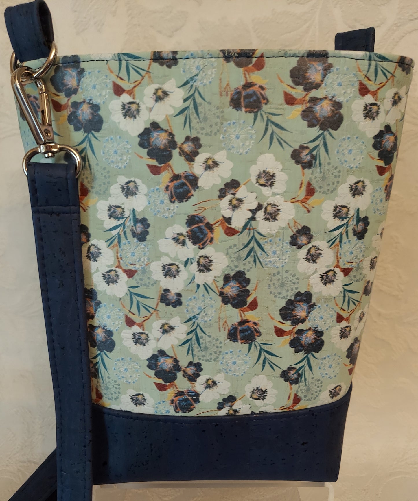 Cork Convenient Crossbody Bag