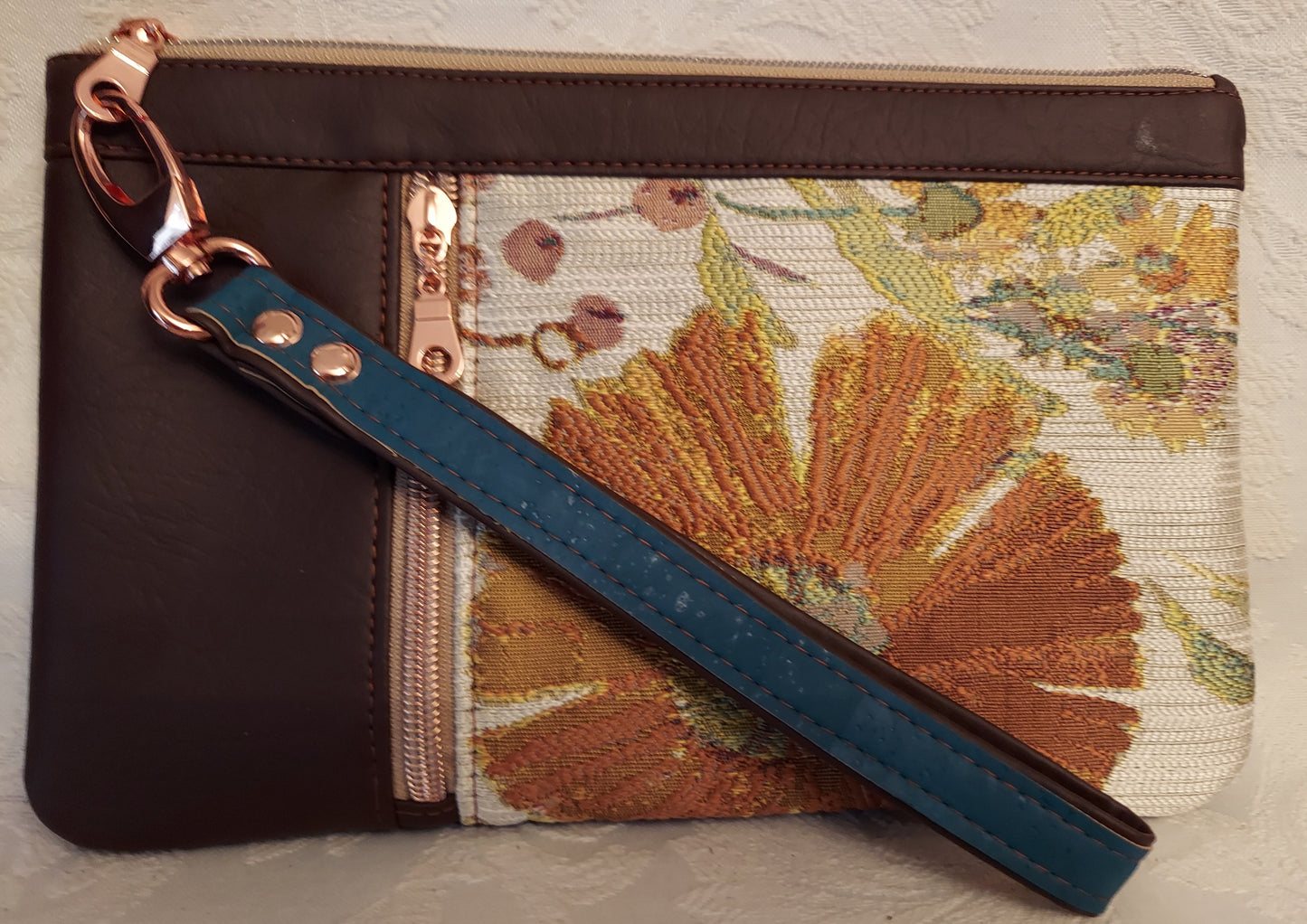 Zippy Wristlet